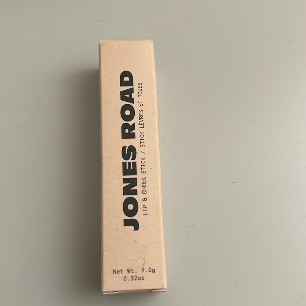 Jones Road Lip & cheek stick in rosy brown